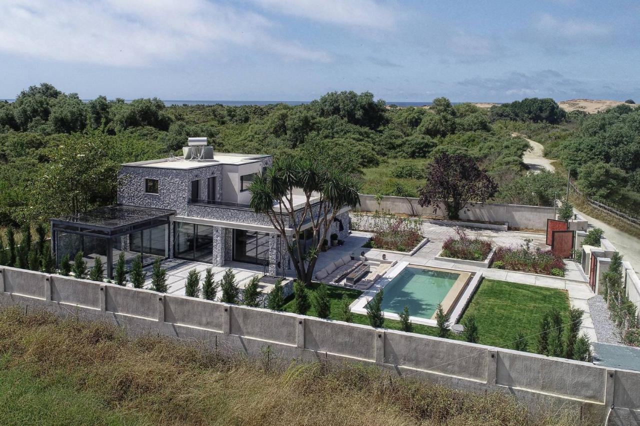 Villa Flamingo - 4 Bedrooms - Private Pool - Next To Renowned Issos Beach & Lake Korission Línia Extérieur photo