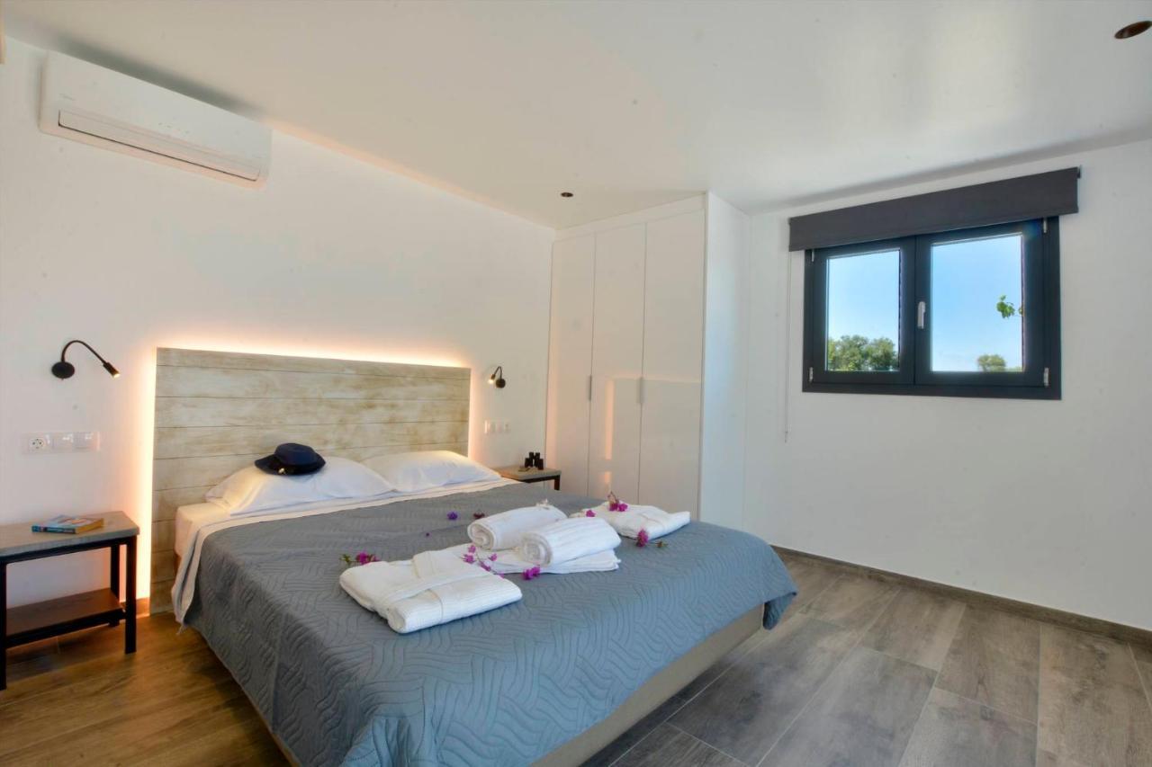 Villa Flamingo - 4 Bedrooms - Private Pool - Next To Renowned Issos Beach & Lake Korission Línia Extérieur photo